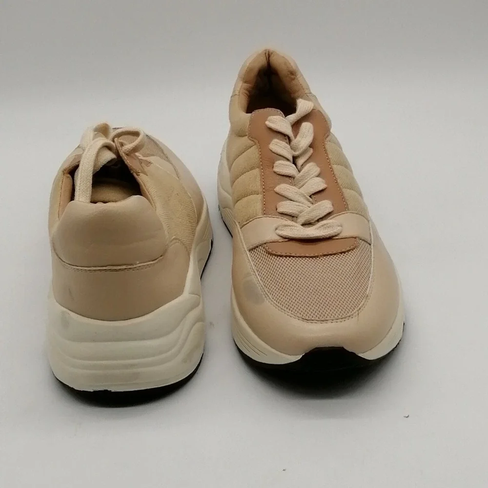 Oasis Society Womens Flat Heel Lace Up Sneaker Cushioned Insole Tan 11